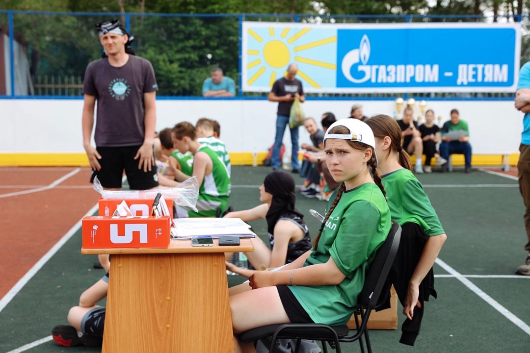 В селе Тамбовка Амурской области открыли стадион «Урожай» после капитального ремонта и реконструкции, проведенных в рамках проекта «Газпром — детям»