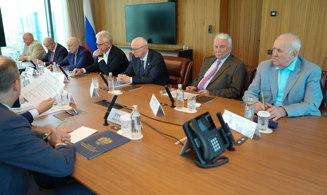 Денис Мантуров принял участие в заседании Консультативного совета Минпромторга России