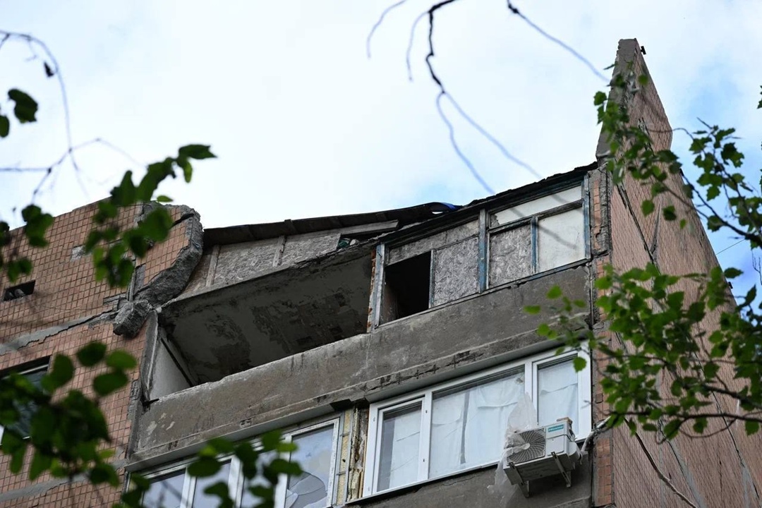 В рамках рабочей поездки в ДНР Глава Минстроя России Ирек Файзуллин совместно с Главой ДНР Денисом Пушилиным посетил прифронтовые районы Донецкой Народной…