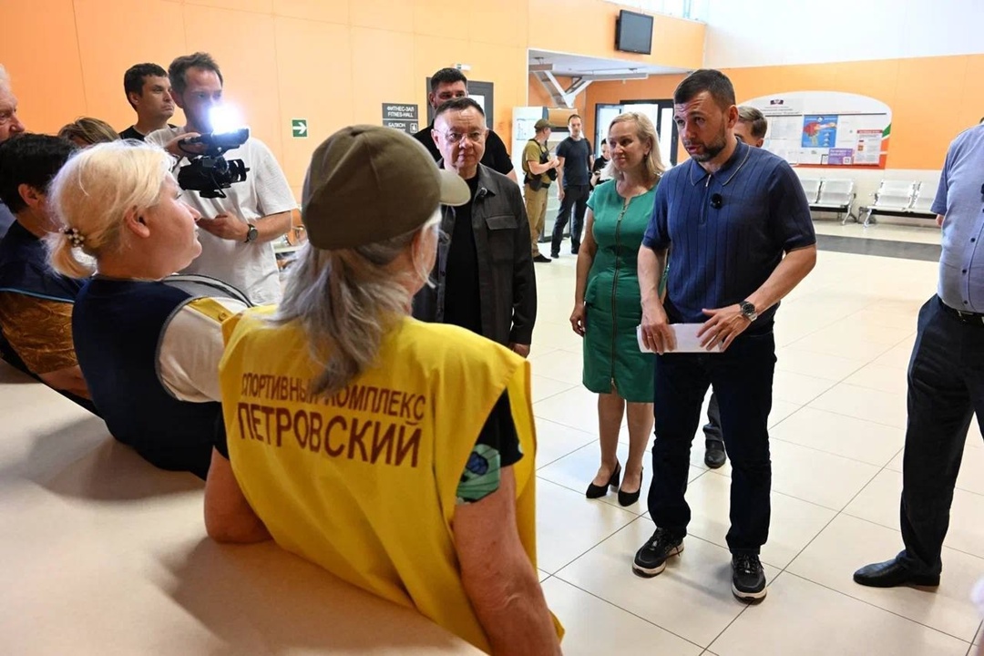 Глава Минстроя России Ирек Файзуллин и Глава ДНР Денис Пушилин осмотрели оздоровительный комплекс «Петровский» в Донецке