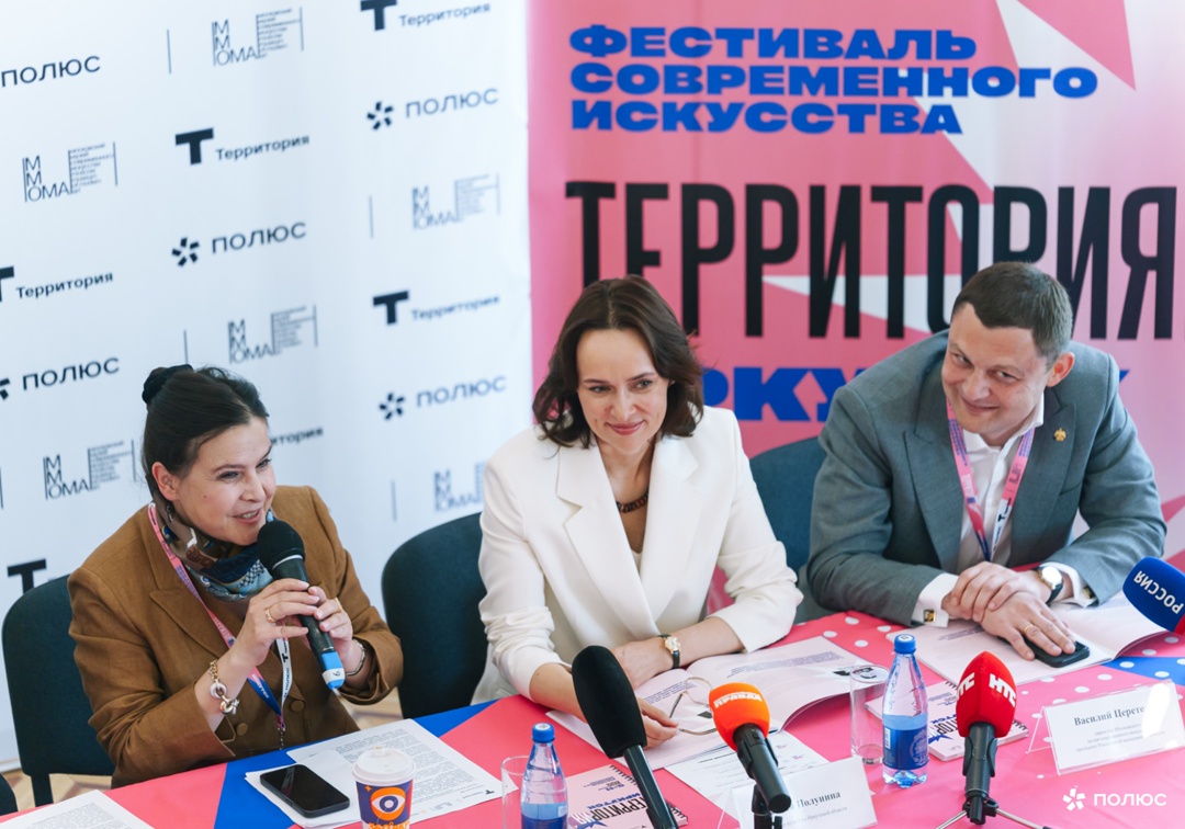 С сегодняшнего дня целую неделю на всех главных сценах столицы Иркутской области гремит и собирает аплодисменты II фестиваль «Территория. Иркутск»!