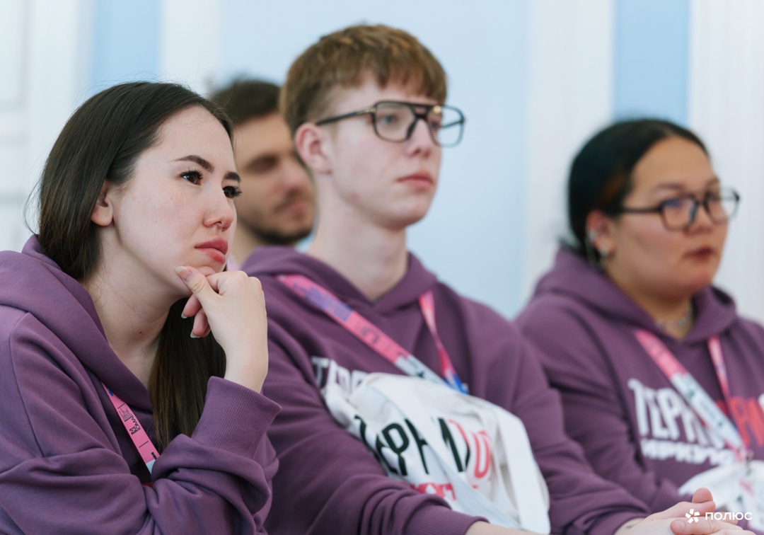 С сегодняшнего дня целую неделю на всех главных сценах столицы Иркутской области гремит и собирает аплодисменты II фестиваль «Территория. Иркутск»!