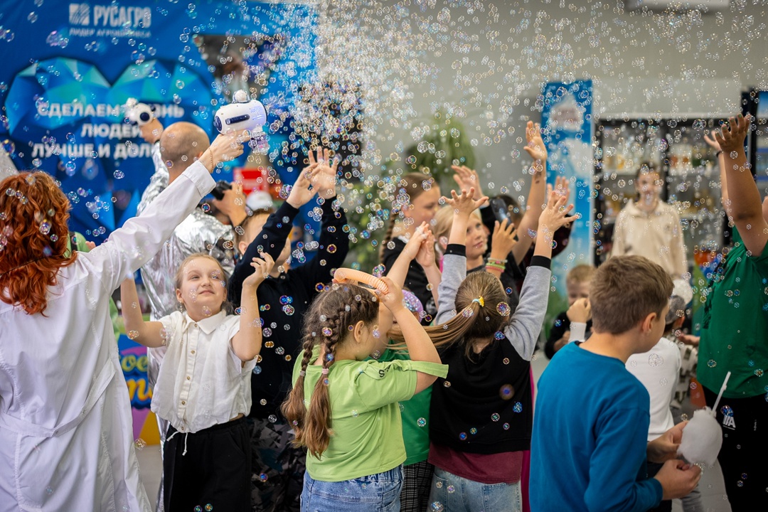 Дарим детям радость: в сахарном бизнесе «Русагро» проходят активности в честь Дня защиты детей!