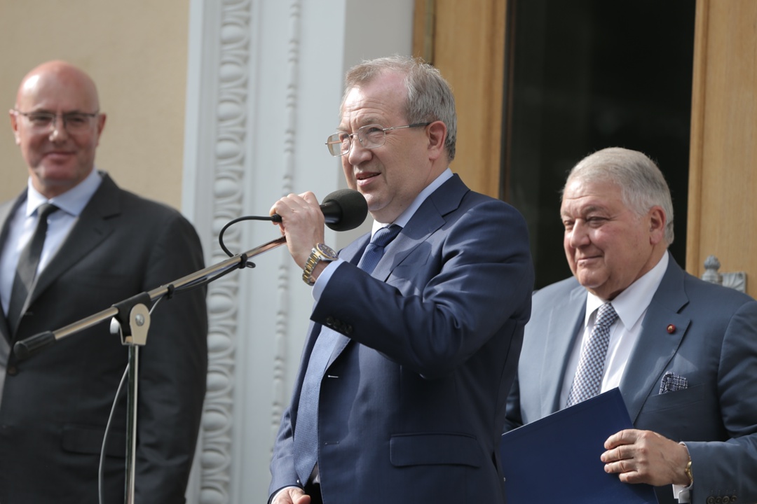 Сегодня в российских университетах обучается порядка 4,5 млн студентов