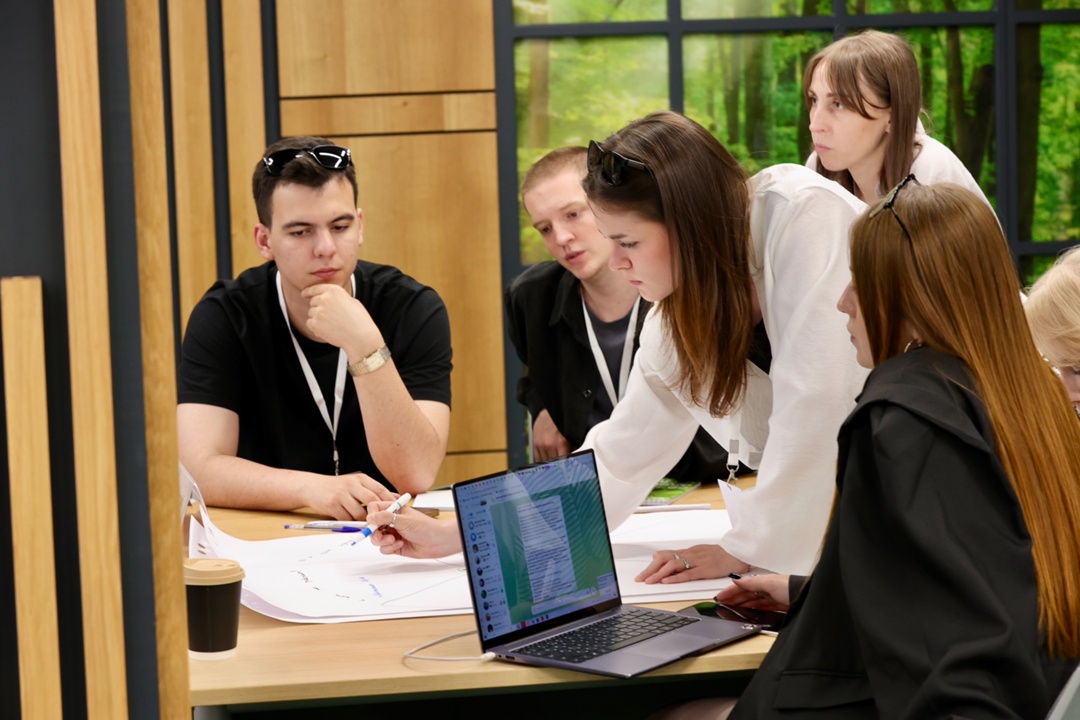 Агрохакатон-2025: как студенты проектируют будущее школьного аграрного образования