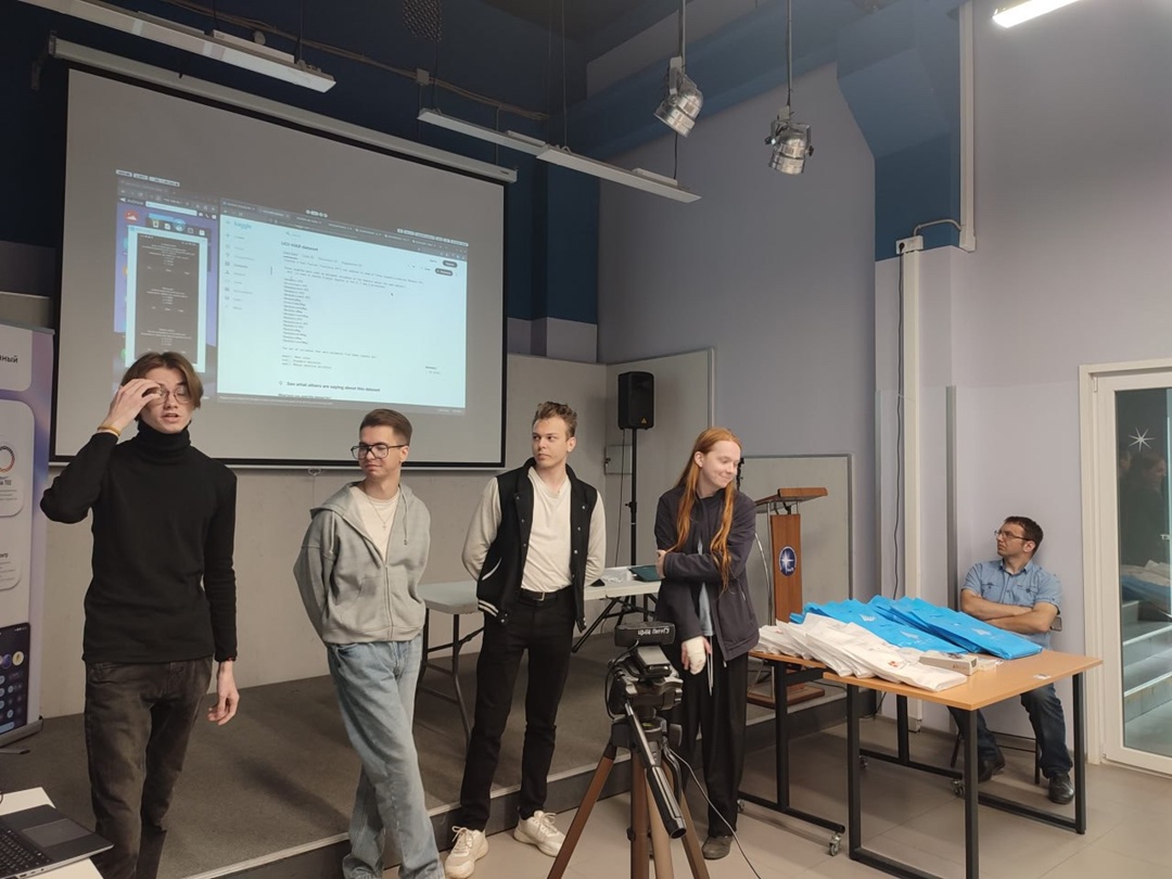 В Петрозаводском государственном университете завершился конкурс студенческих работ Умные мобильные решения: сенсорика, искусственный интеллект и…