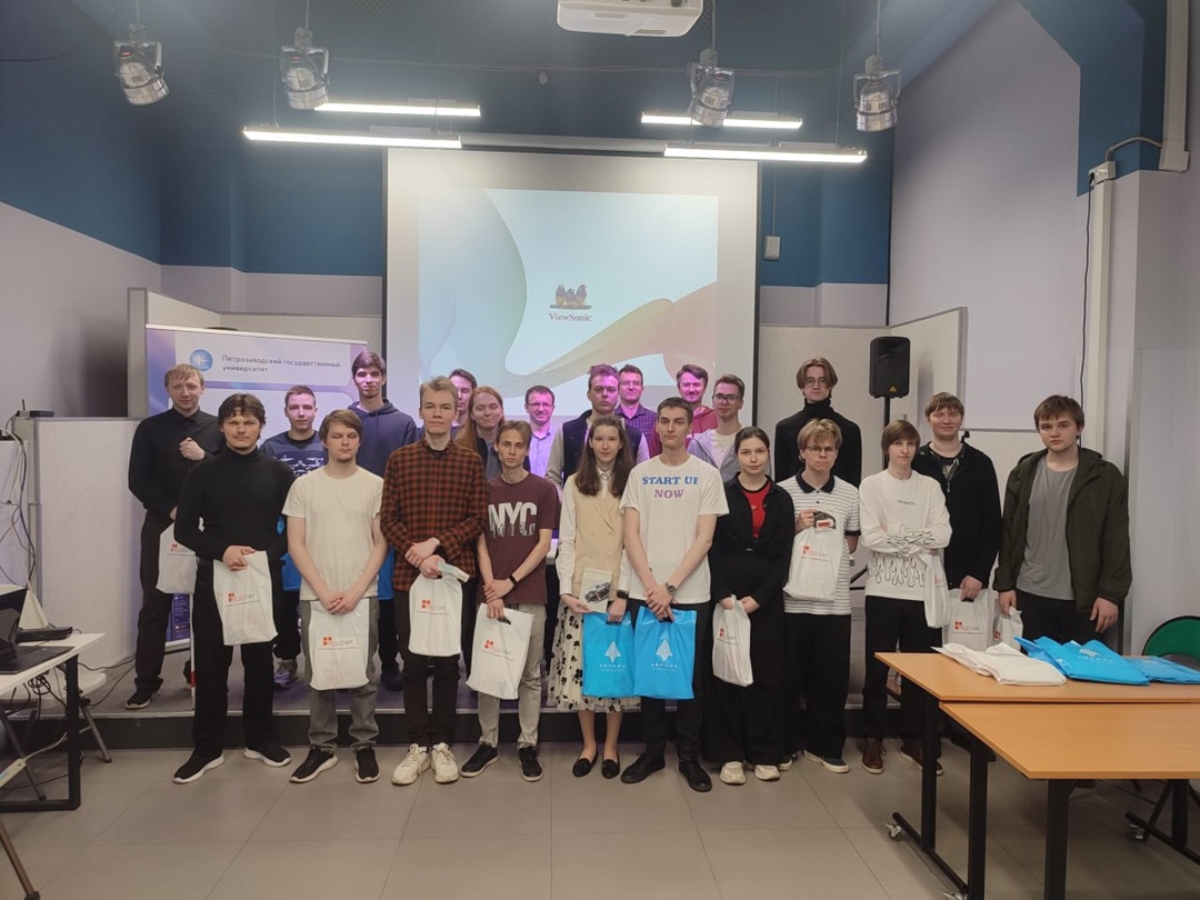 В Петрозаводском государственном университете завершился конкурс студенческих работ Умные мобильные решения: сенсорика, искусственный интеллект и…