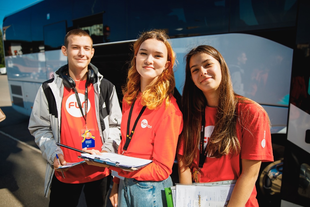 Более 2500 наших ребят отдохнут в лагерях и санаториях!