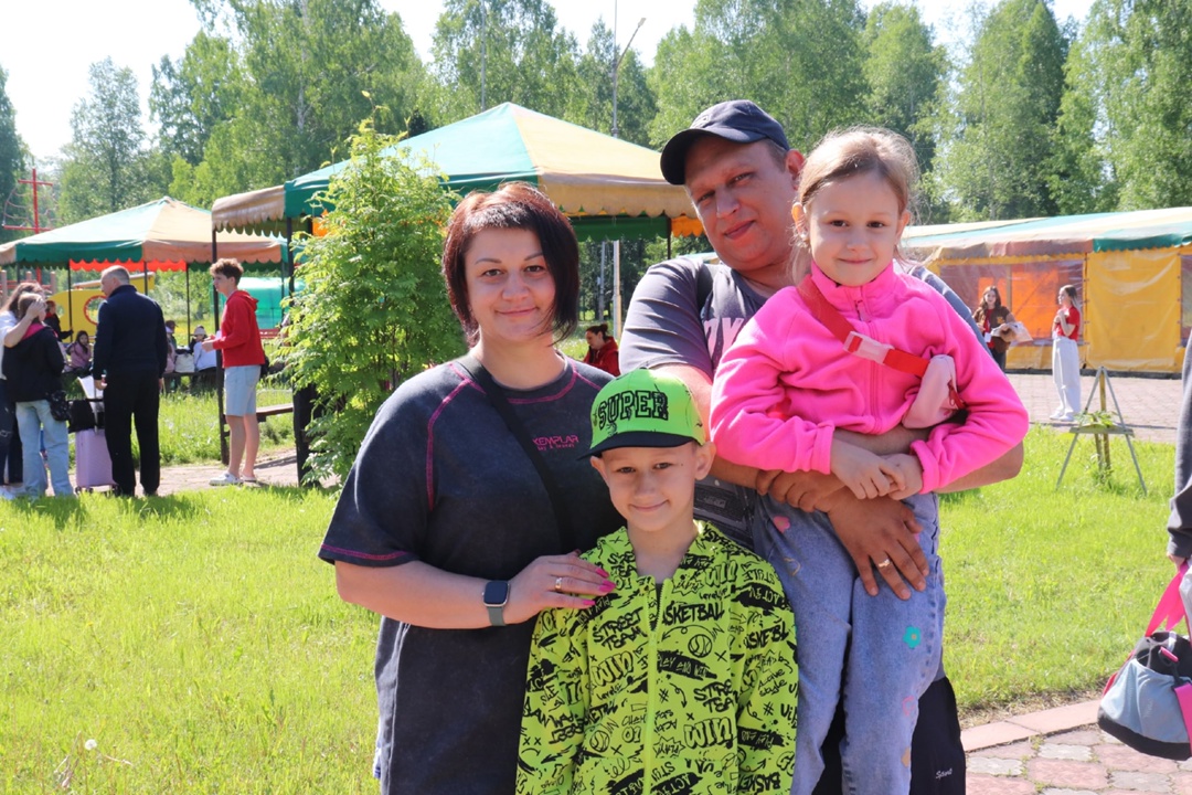 Более 2500 наших ребят отдохнут в лагерях и санаториях!