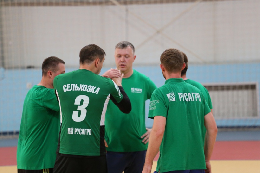 В пятницу в учебно-спортивном комплексе им