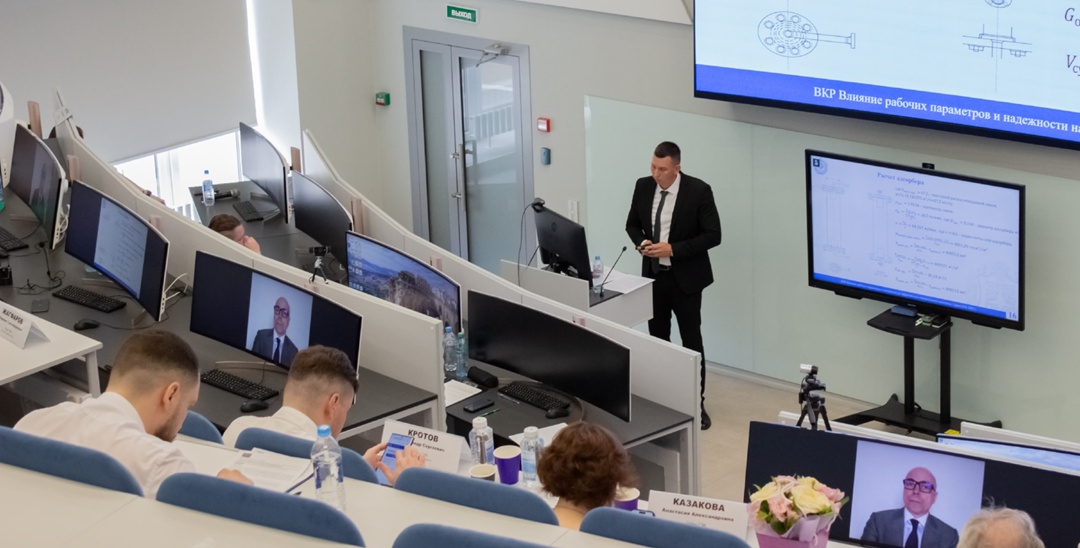 Работники компании «Газпром переработка Благовещенск» успешно защитили магистерские диссертации