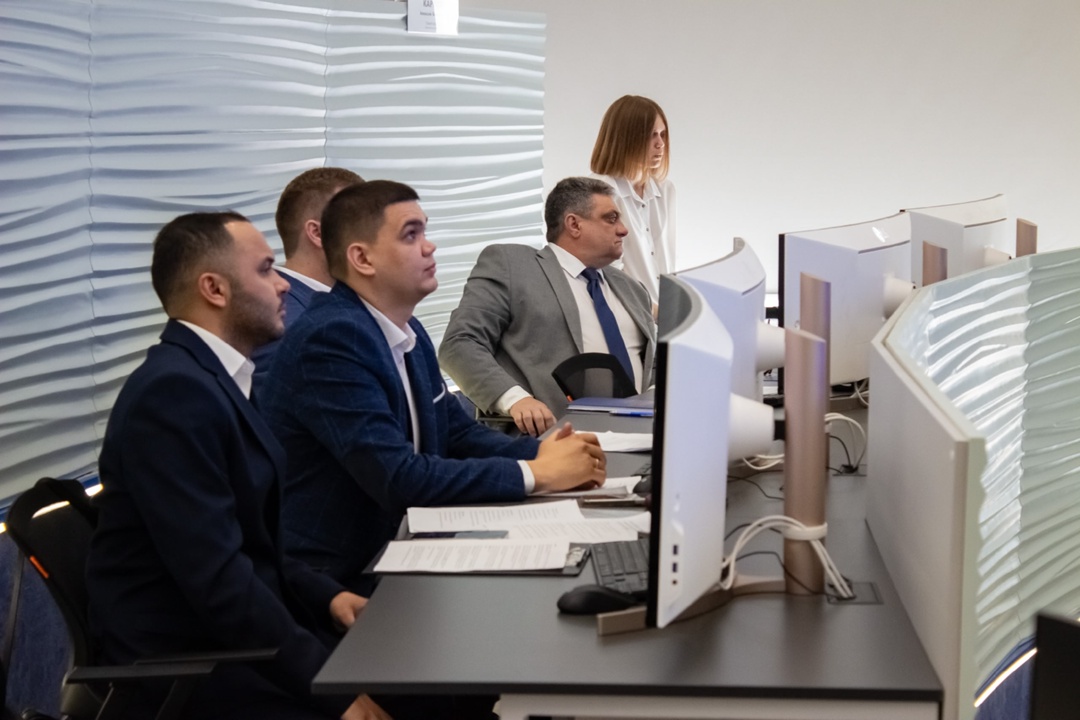 Работники компании «Газпром переработка Благовещенск» успешно защитили магистерские диссертации