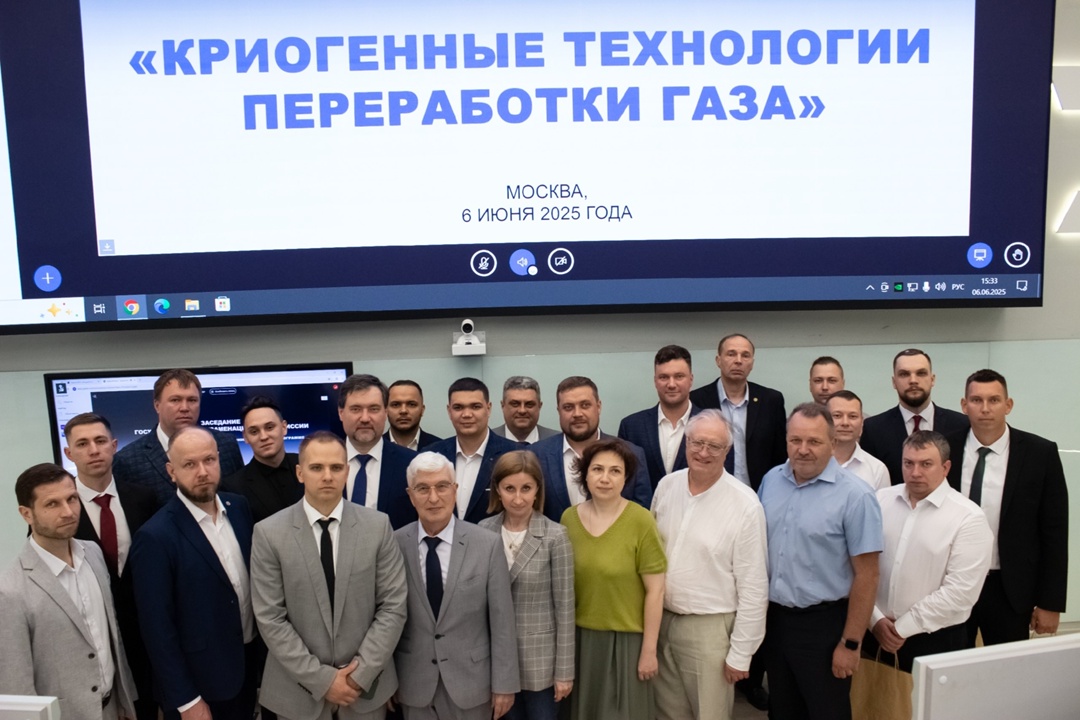 Работники компании «Газпром переработка Благовещенск» успешно защитили магистерские диссертации