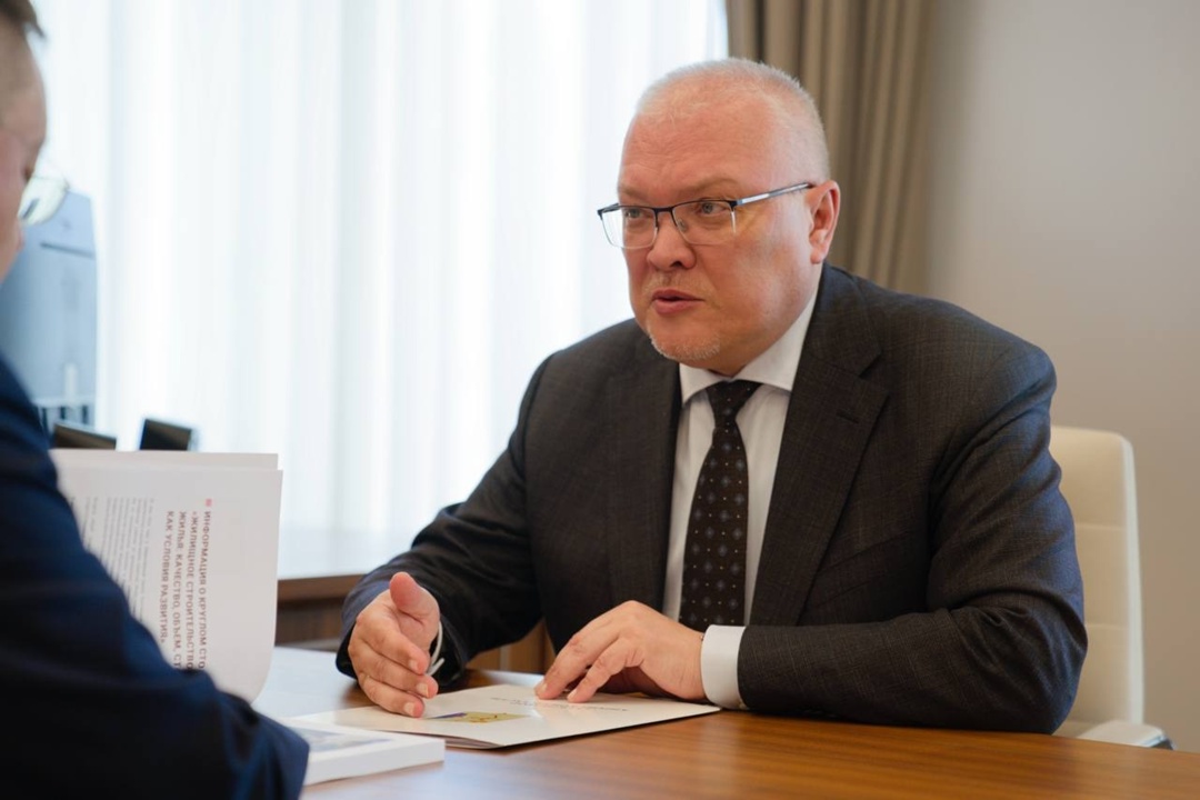 Министр строительства и ЖКХ РФ Ирек Файзуллин провел рабочую встречу с Губернатором Кировской области Александром Соколовым