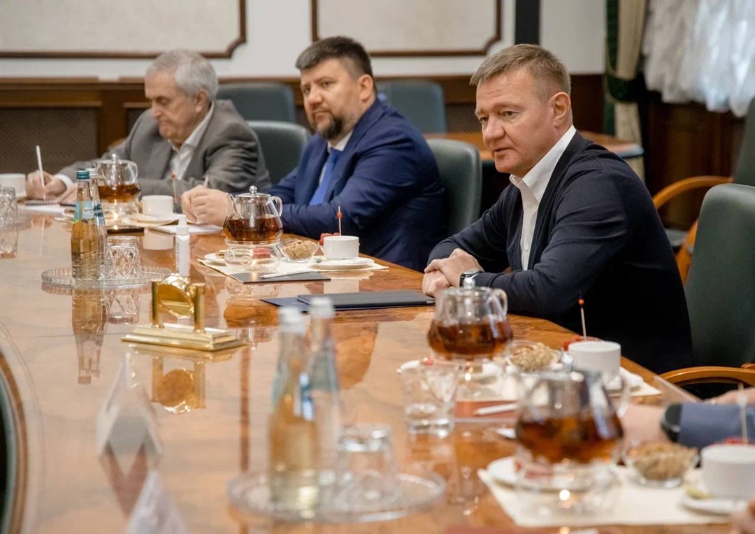 Совместили приятное с полезным — к нам на завтрак сегодня прибыли представители основных организаций инфраструктурной отрасли