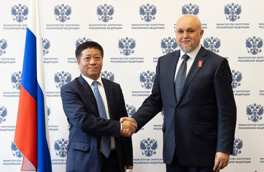 Сергей Цивилев и Посол КНР Чжан Ханьхуэй обсудили развитие российско-китайского сотрудничества в сфере ТЭК