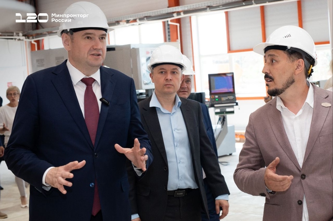 «ОренКлип» открыл в Оренбурге новый завод автоматизации и роботизации