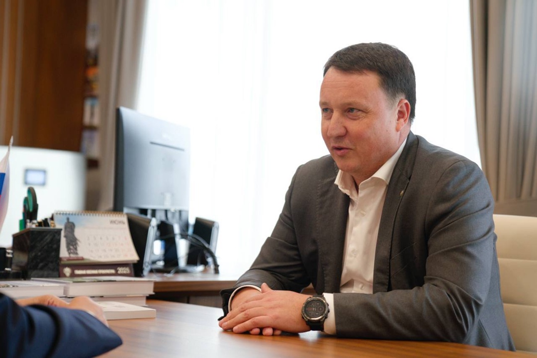 Министр строительства и ЖКХ РФ Ирек Файзуллин провел совещание по вопросам развития строительной отрасли и сферы ЖКХ Республики Татарстан