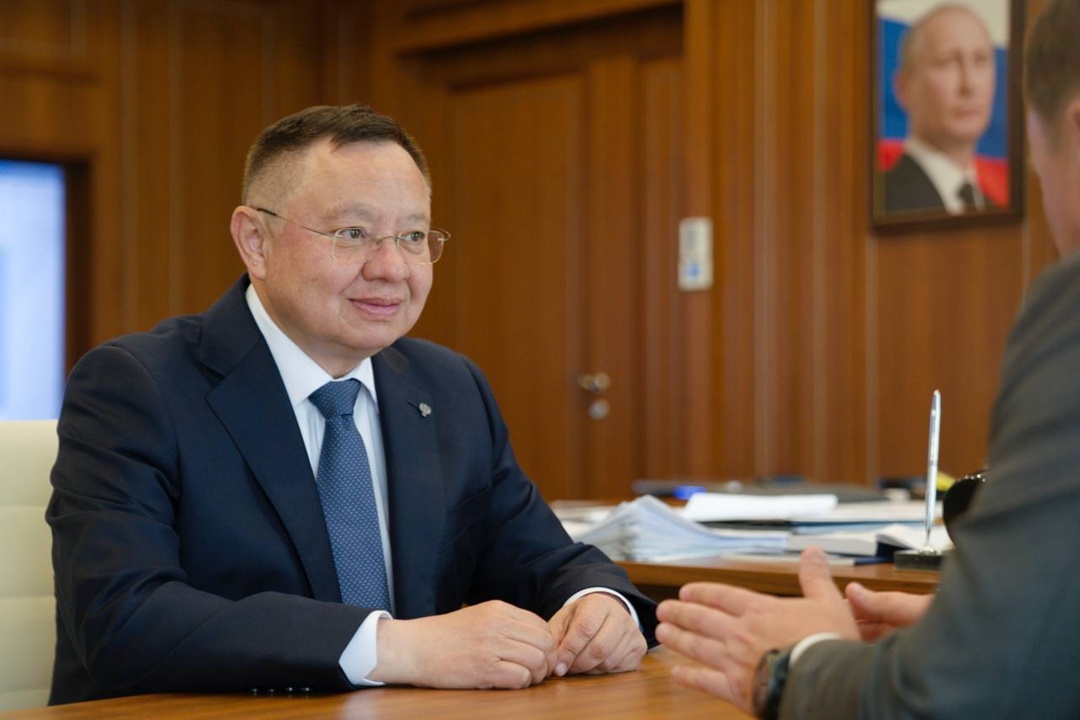 Министр строительства и ЖКХ РФ Ирек Файзуллин провел совещание по вопросам развития строительной отрасли и сферы ЖКХ Республики Татарстан