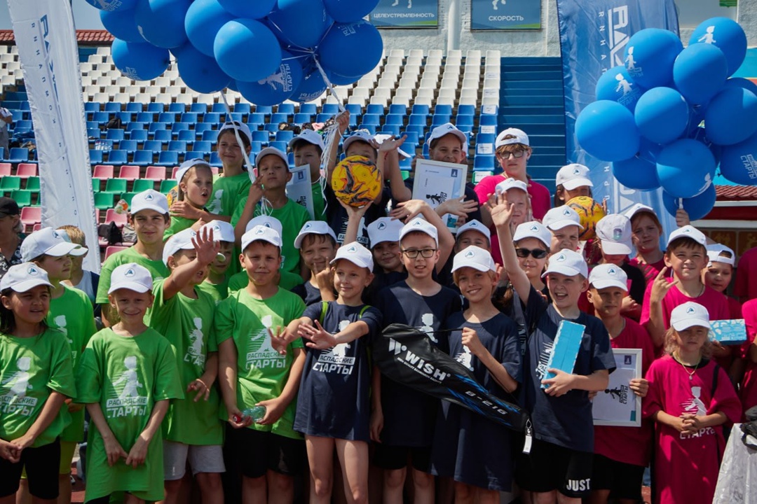 Яркие эмоции и море драйва! В Междуреченске на стадионе «Томусинец» мы вновь провели ежегодные «Распадские старты»