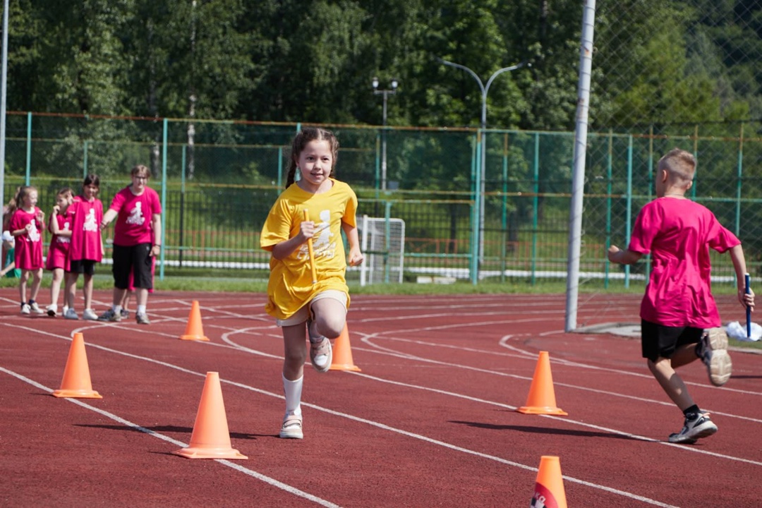 Яркие эмоции и море драйва! В Междуреченске на стадионе «Томусинец» мы вновь провели ежегодные «Распадские старты»