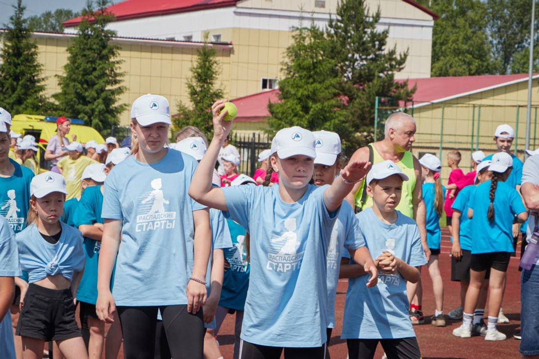 Яркие эмоции и море драйва! В Междуреченске на стадионе «Томусинец» мы вновь провели ежегодные «Распадские старты»