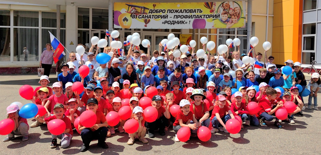 С Днём России! Тысячи наших нефтяников со всей страны провели патриотические акции в честь Дня России: