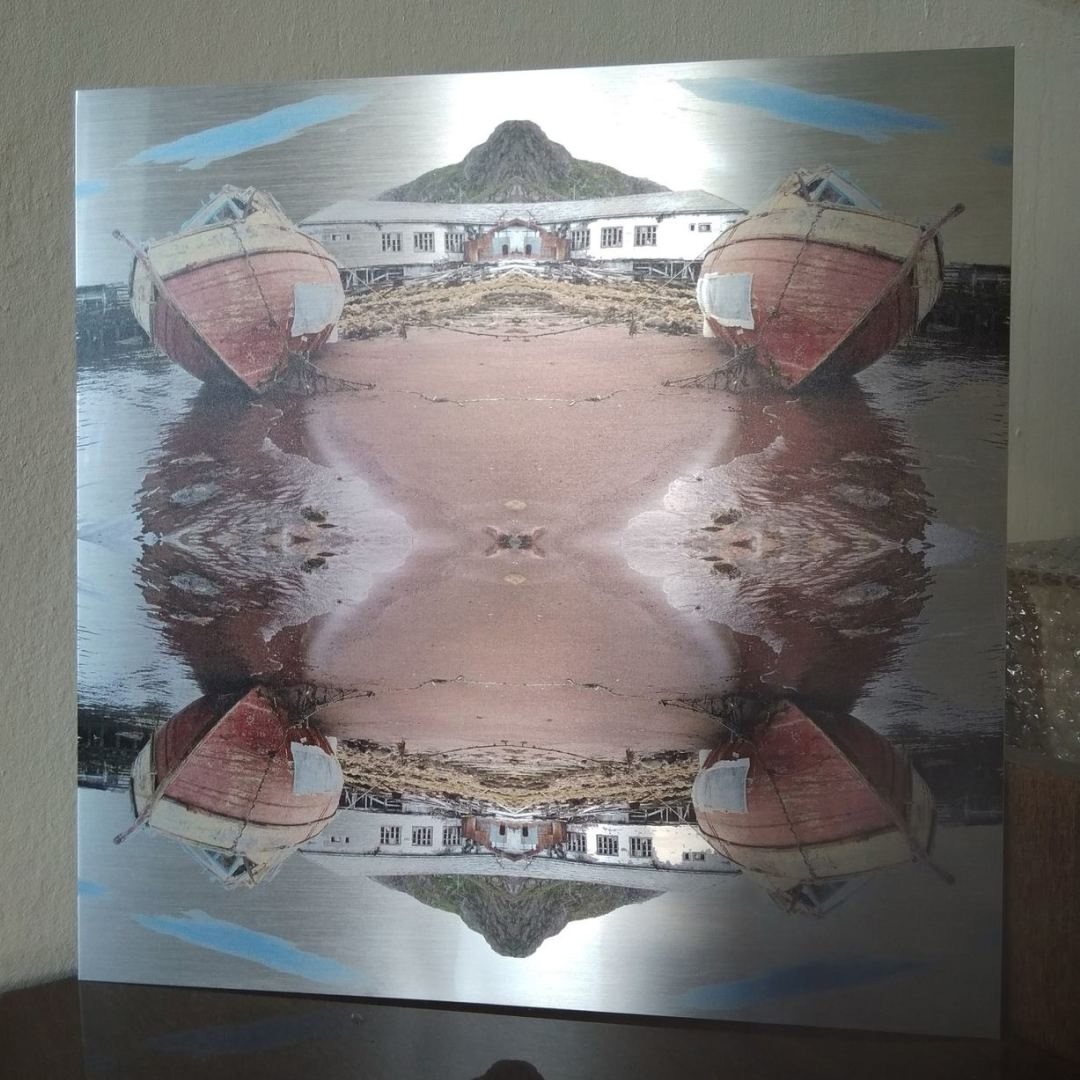 О таких, как Ольга Давыдова, говорят: «Рисовала с детства». Ее картины можно узнать с первого взгляда