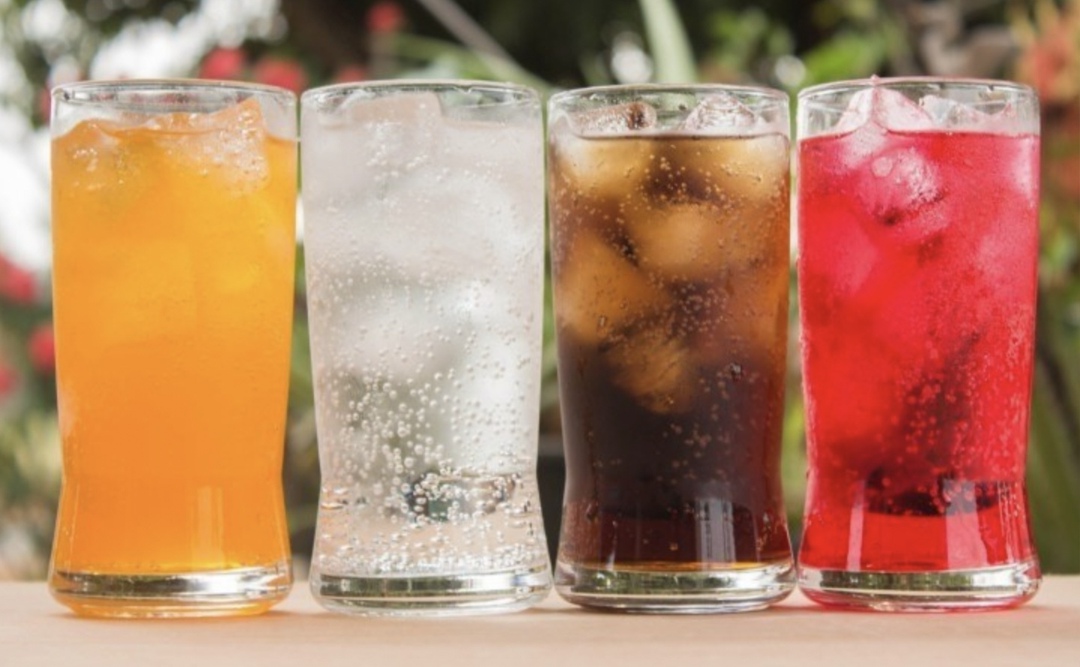 В мае объем продаж газированных напитков в натуральном выражении вырос по сравнению с маем 2024 года на 21%, продажи соков увеличились на 5%, пишет…