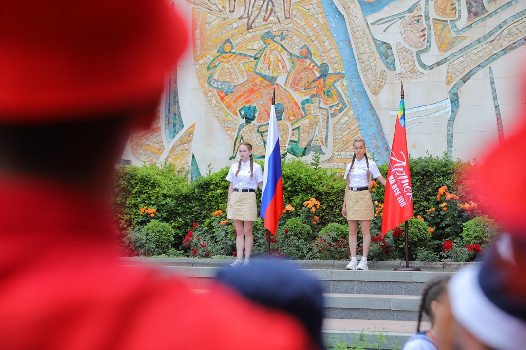 Дмитрий Чернышенко: Россия будет сильной, суверенной и процветающей и в следующие 100 лет