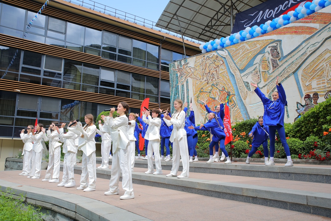 Дмитрий Чернышенко: Россия будет сильной, суверенной и процветающей и в следующие 100 лет