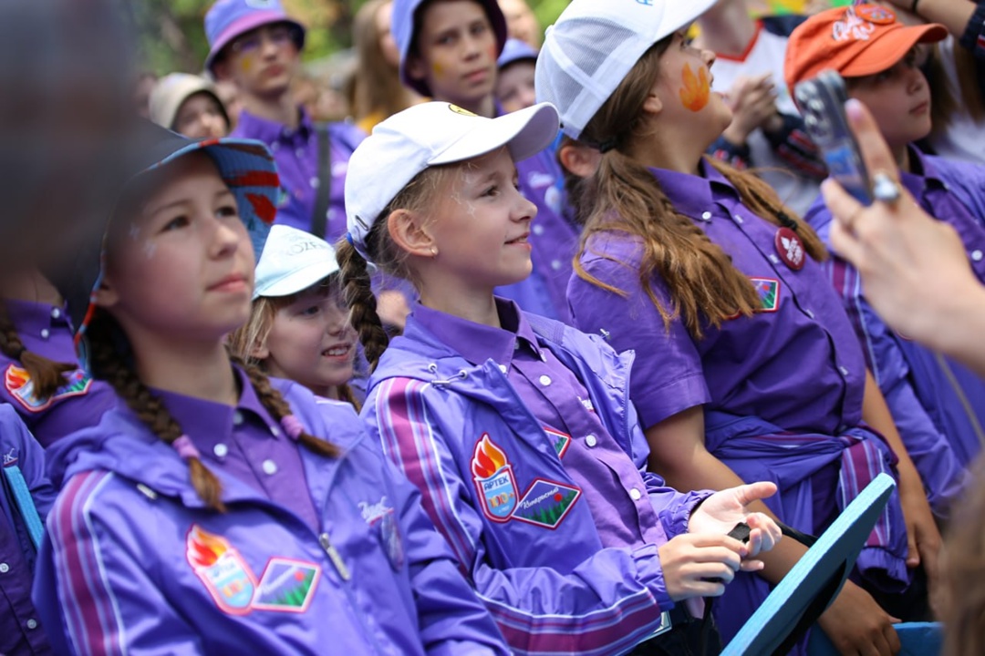 Дмитрий Чернышенко: Участники юбилейной смены должны унести в своих сердцах любовь к нашей стране и к «Артеку»