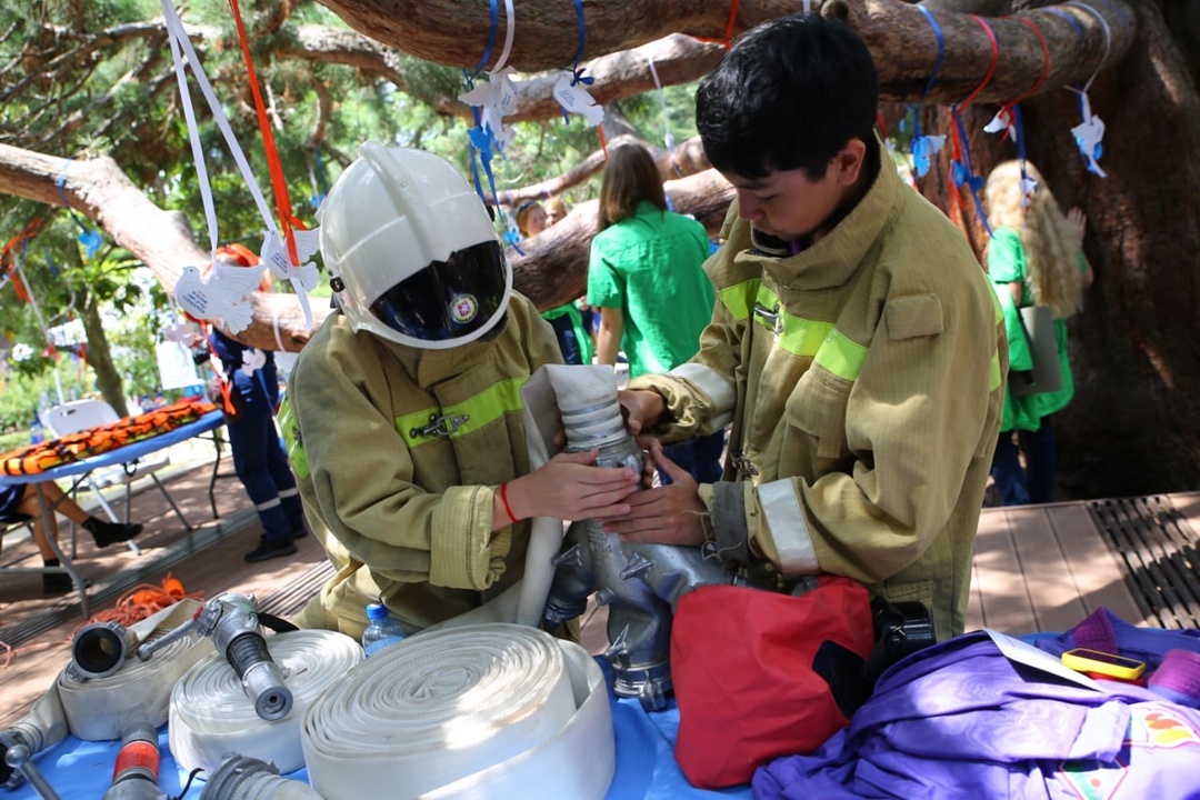Дмитрий Чернышенко: Участники юбилейной смены должны унести в своих сердцах любовь к нашей стране и к «Артеку»