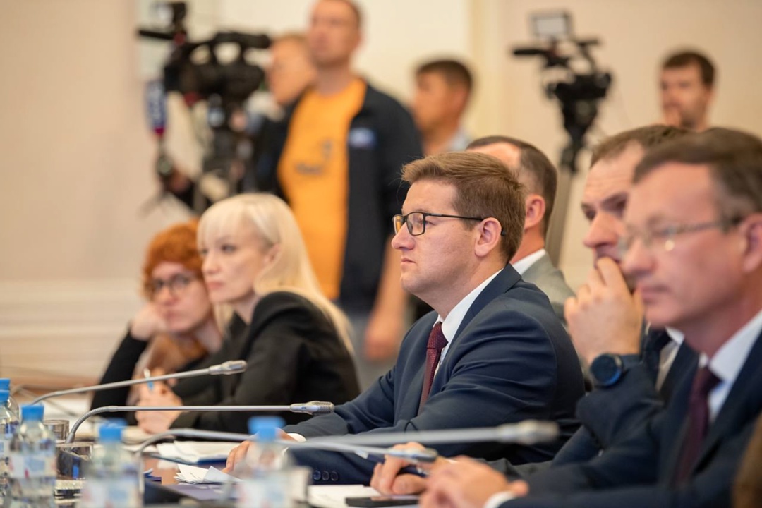 Валерий Фальков провел в Екатеринбурге совещание по вопросам оказания мер поддержки студенческим семьям, участникам специальной военной операции и их детям в…