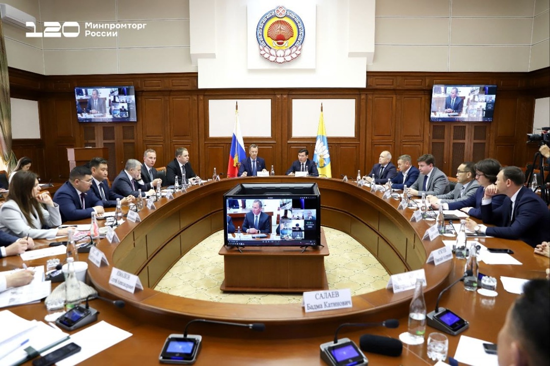 Развитие шерстяной отрасли обсудили в Калмыкии