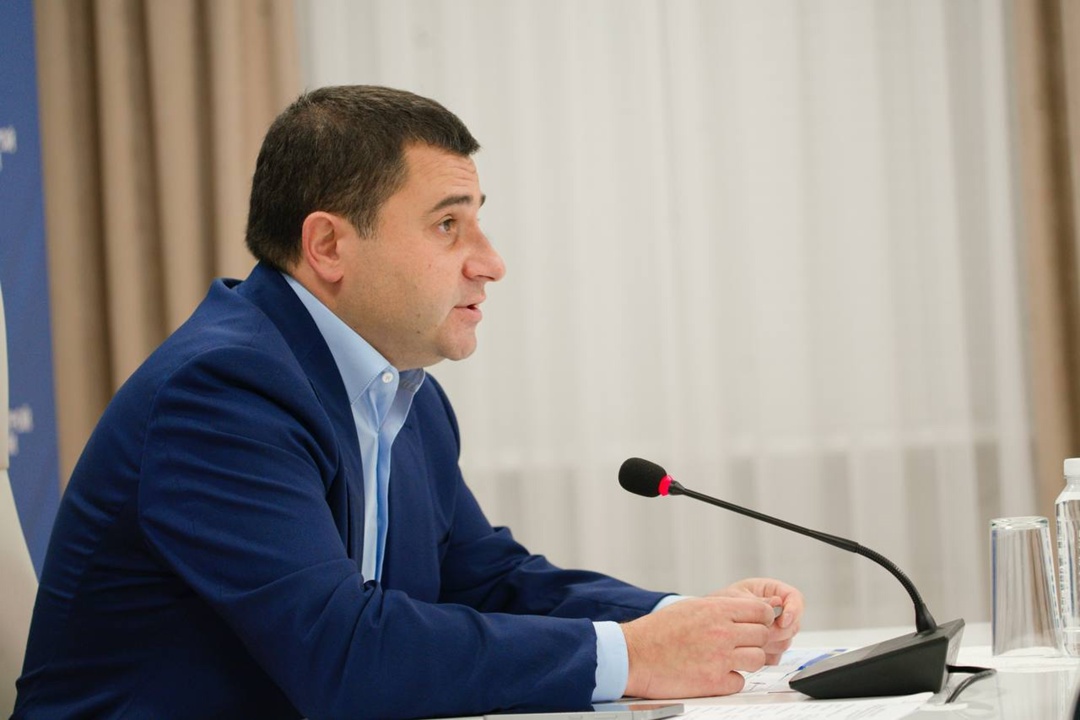 В Минстрое России состоялось совещание с субъектами по вопросам обеспечения жильем детей-сирот