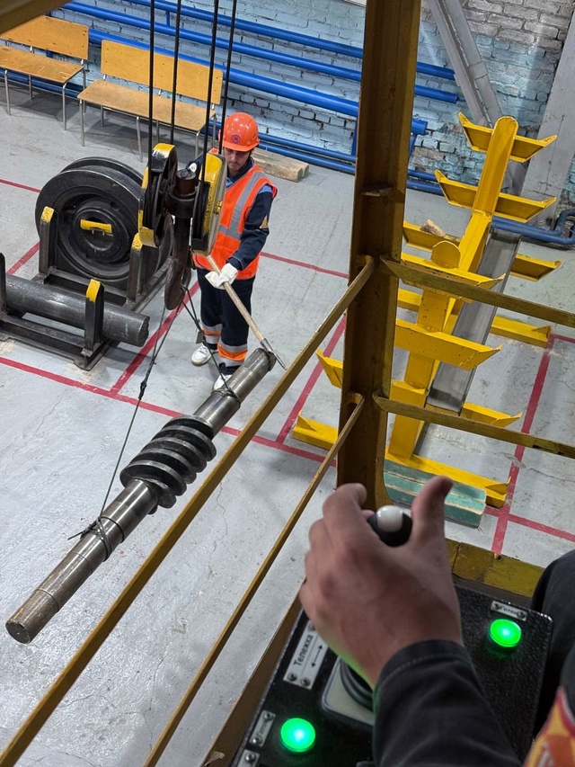 Железная связка: машинист + стропальщик