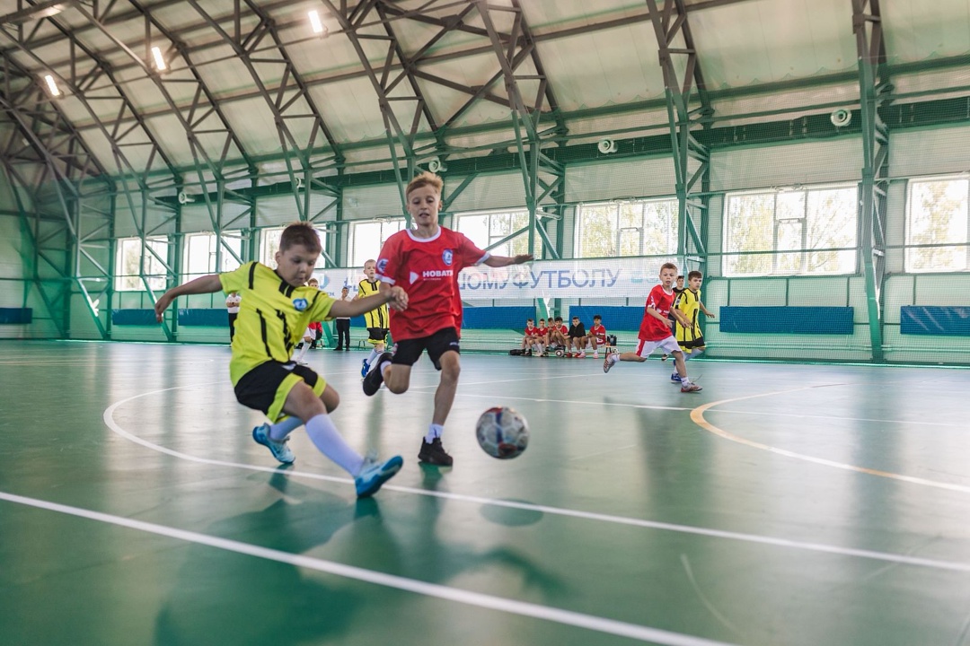Компания «НОВАТЭК-Кострома» провела первый турнир по мини-футболу «Кубок НОВАТЭК» -«Шаг к большому футболу» среди юношей 2015-2016 г , приуроченный к…