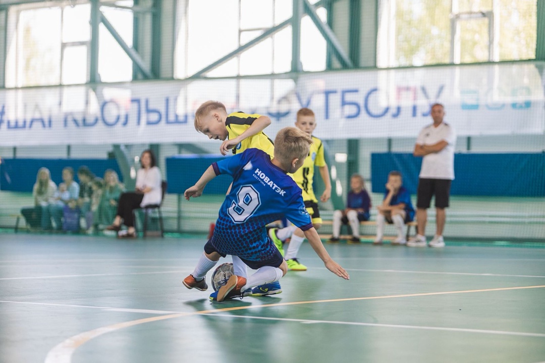 Компания «НОВАТЭК-Кострома» провела первый турнир по мини-футболу «Кубок НОВАТЭК» -«Шаг к большому футболу» среди юношей 2015-2016 г , приуроченный к…