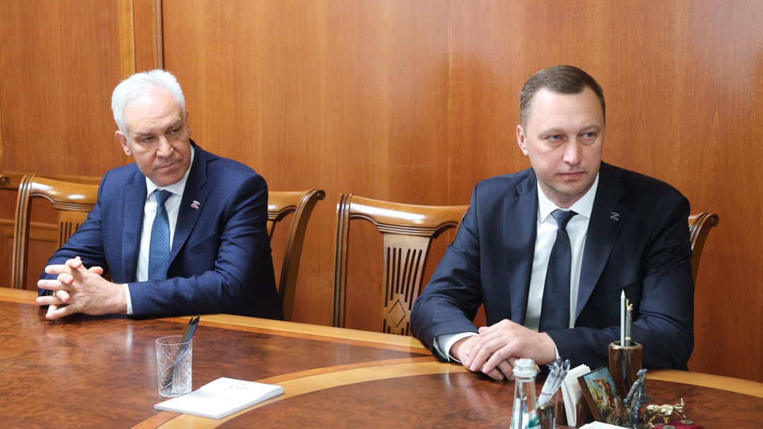 Председатель Совета Федерации Валентина Матвиенко провела встречу с губернатором Саратовской области Романом Бусаргиным