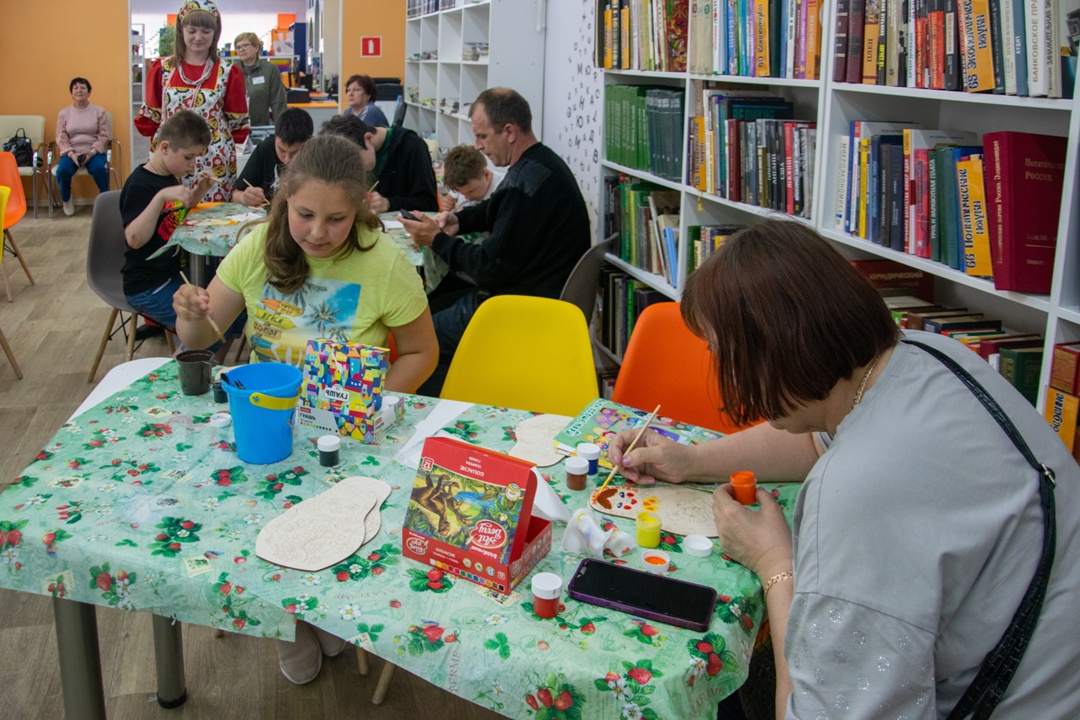 Благотворительный проект для детей с особенностями здоровья «Творчество без границ» стартовал в Свободном при поддержке «Газпром переработка Благовещенск»