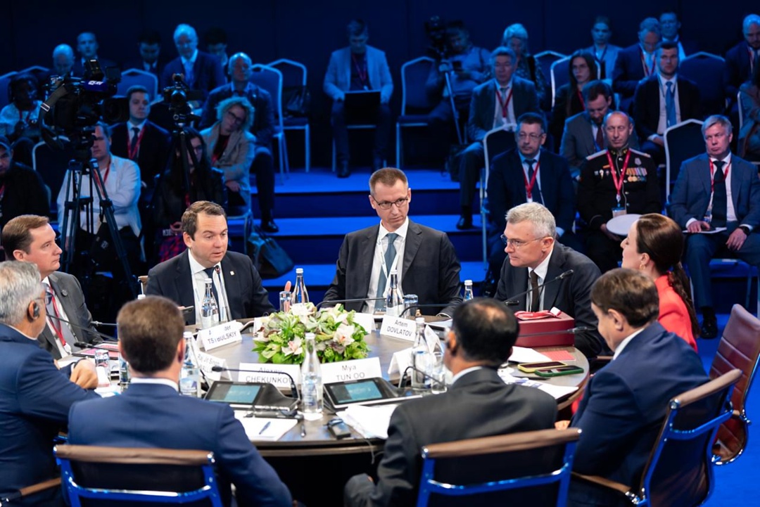 Все новости FESCO с ПМЭФ в одном месте!