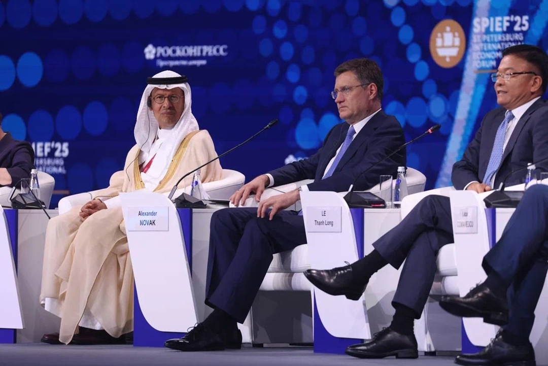 Александр Новак: Мы наблюдаем глобальную трансформацию в развитии экономики