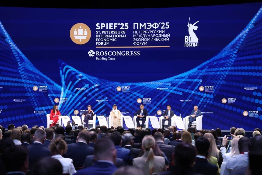 Александр Новак: Мы наблюдаем глобальную трансформацию в развитии экономики