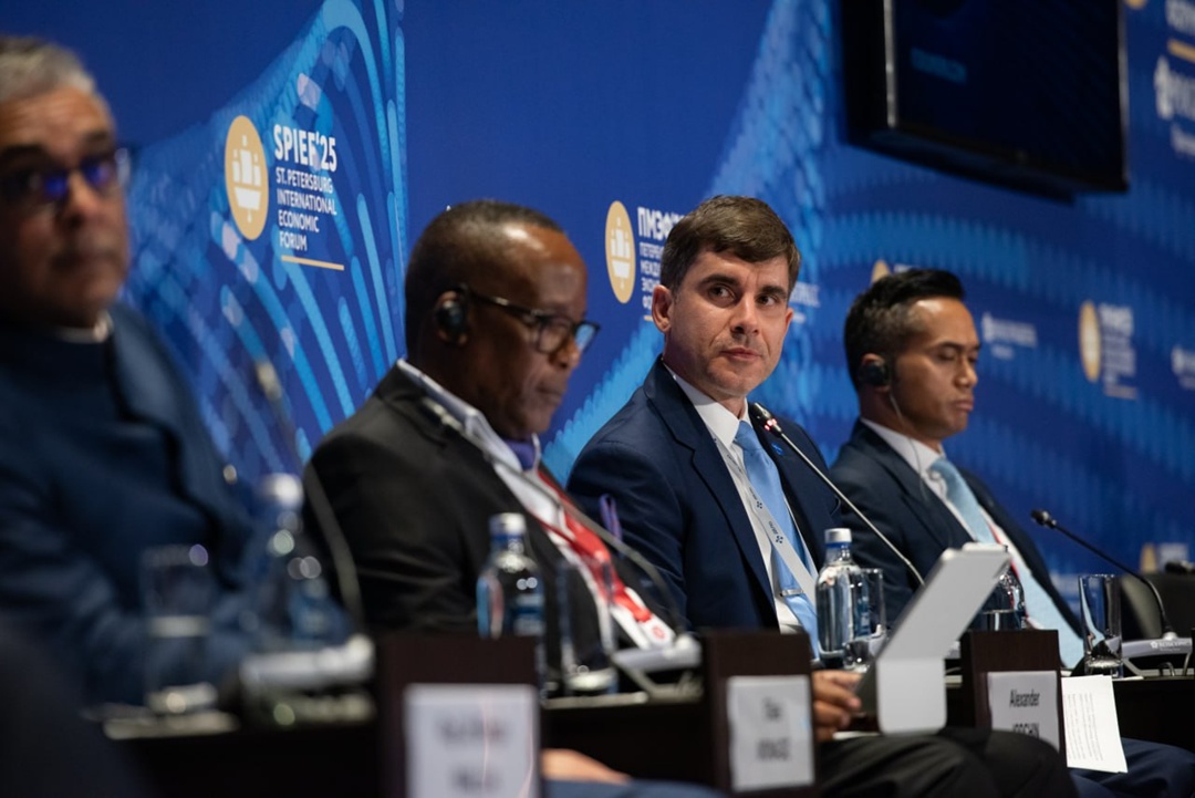 Объединение БРИКС: переход от политики к развитию логистики