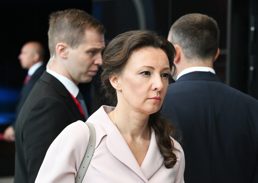 Председатель ГД Вячеслав Володин и депутаты приняли участие в пленарном заседании Петербургского международного экономического форума.