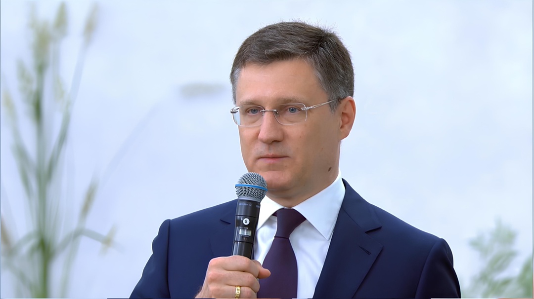 Александр Новак: Для роста производительности труда бизнесу необходимо повышать эффективность