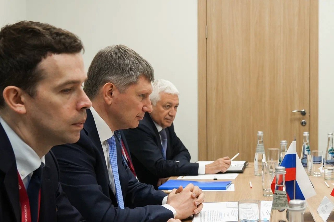 Глава Минэкономразвития Максим Решетников провел ряд международных встреч на полях ПМЭФ