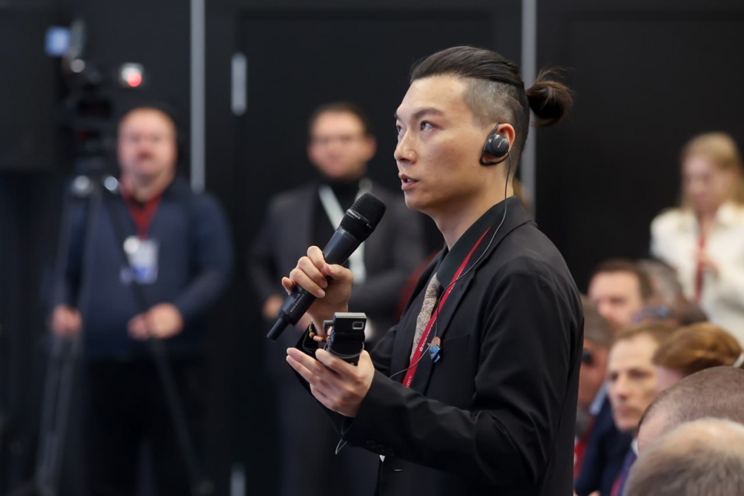 Дмитрий Чернышенко: Внедрение ИИ даст экономикам БРИКС около 2–3 трлн долларов к 2030 году