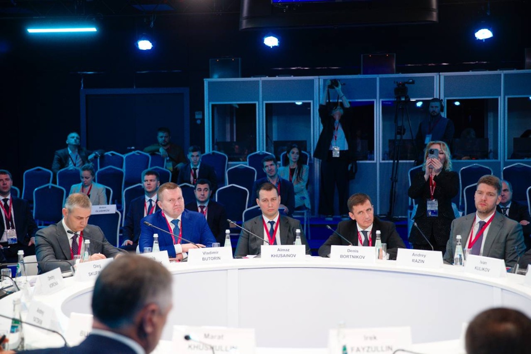 На стратегической сессии Минстроя России «Возрождение новых регионов России как драйвер экономического роста» в рамках ПМЭФ'25 Министр строительства и ЖКХ РФ…